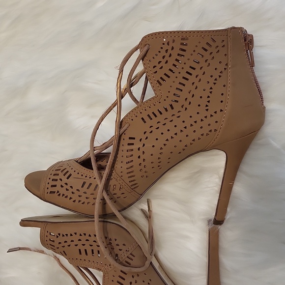 Call it Spring shoes - Picture 4 of 8